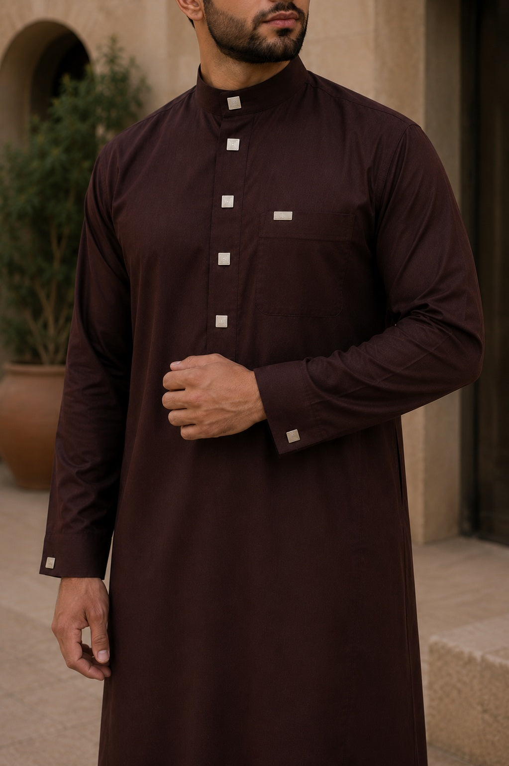 qamis marron homme style saoudien coton coupe élégante