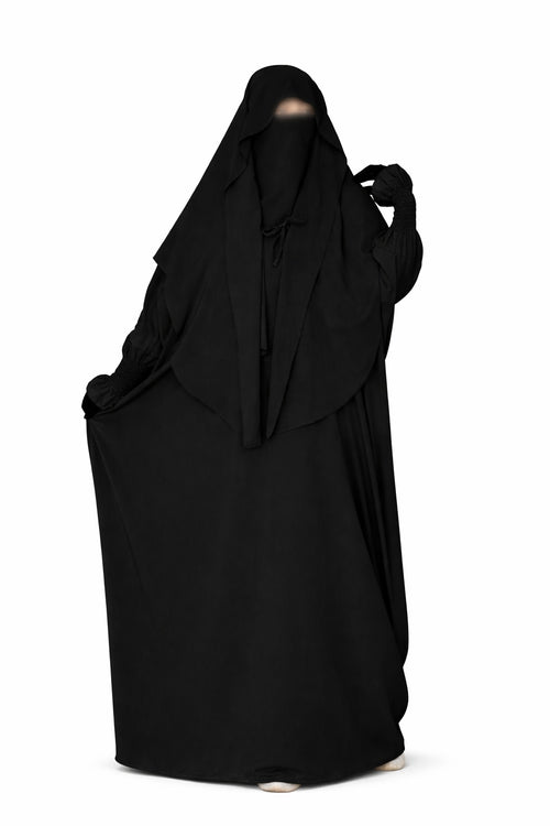Jilbab noir avec manches smockées resserrées poignets