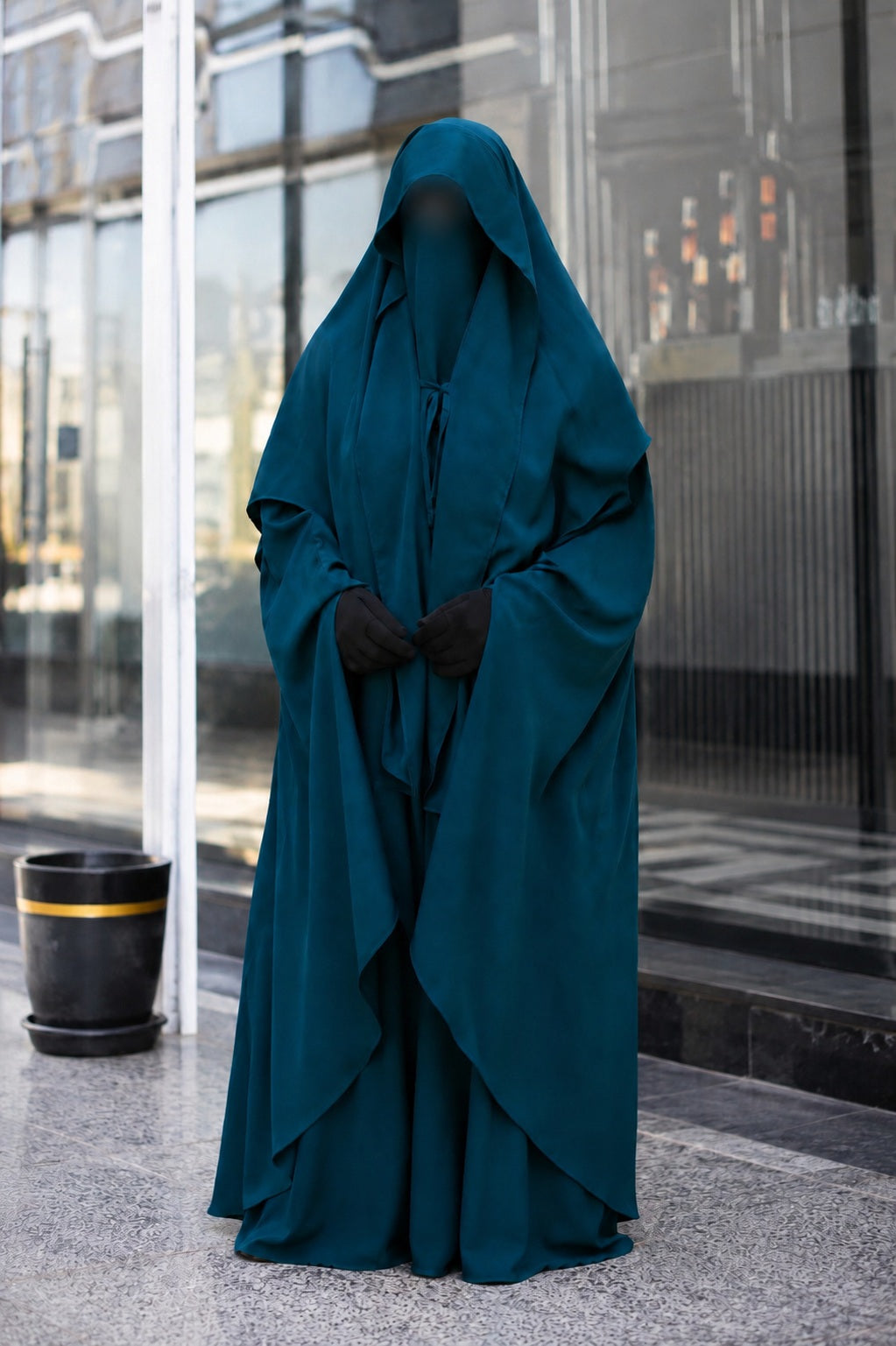 Ensemble jilbab 2 pièces bleu canard composé d'un khimar long et d'une jupe ample, idéal pour une tenue pudique et élégante.