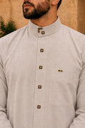 Qamis saoudien homme beige premium avec col structuré et boutons élégants dorés