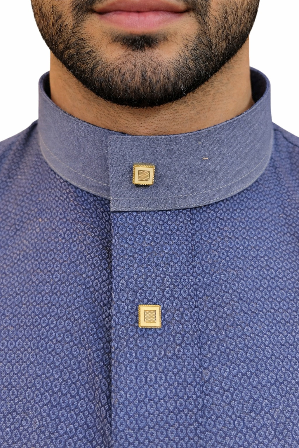 qamis homme bleu ardoise col officier bouton doré élégant coton texturé