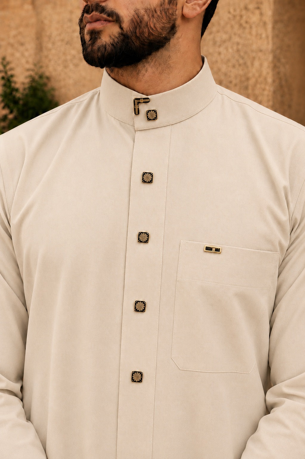 col qamis homme cappuccino boutons décoratifs élégants
